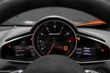 2014 McLaren 650S - Thumbnail