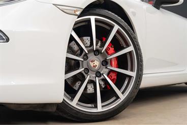 2013 Porsche 911 - Thumbnail