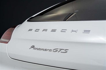2014 Porsche Panamera - Thumbnail