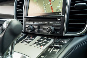 2014 Porsche Panamera - Thumbnail