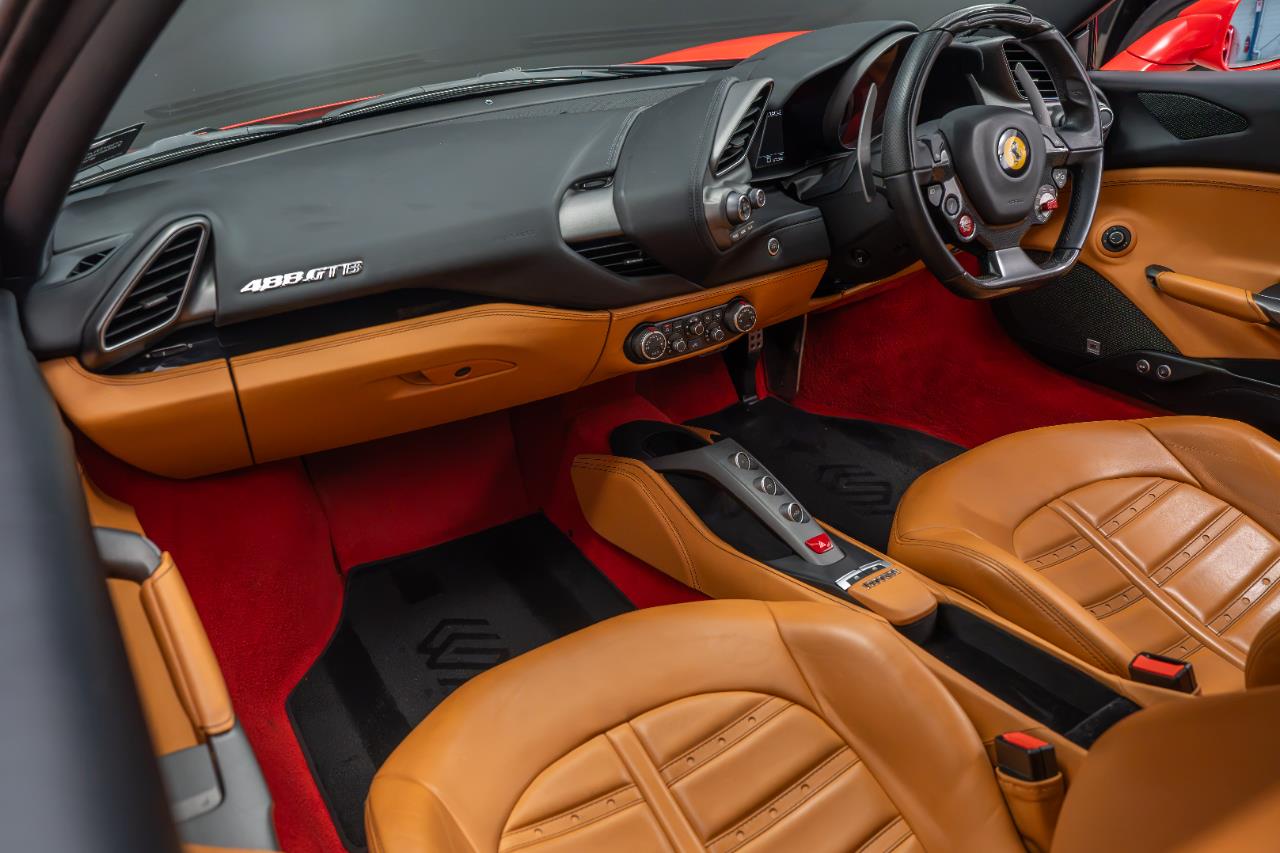 2016 Ferrari 488
