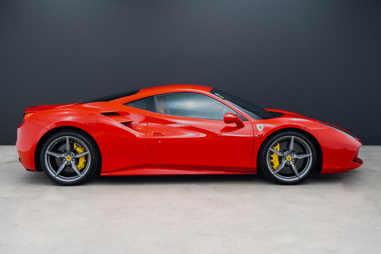 2016 Ferrari 488
