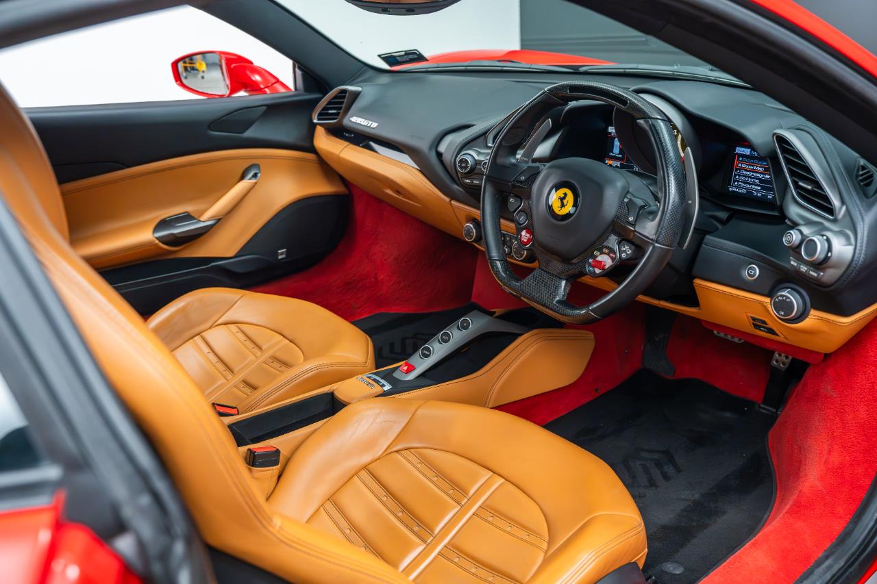 2016 Ferrari 488