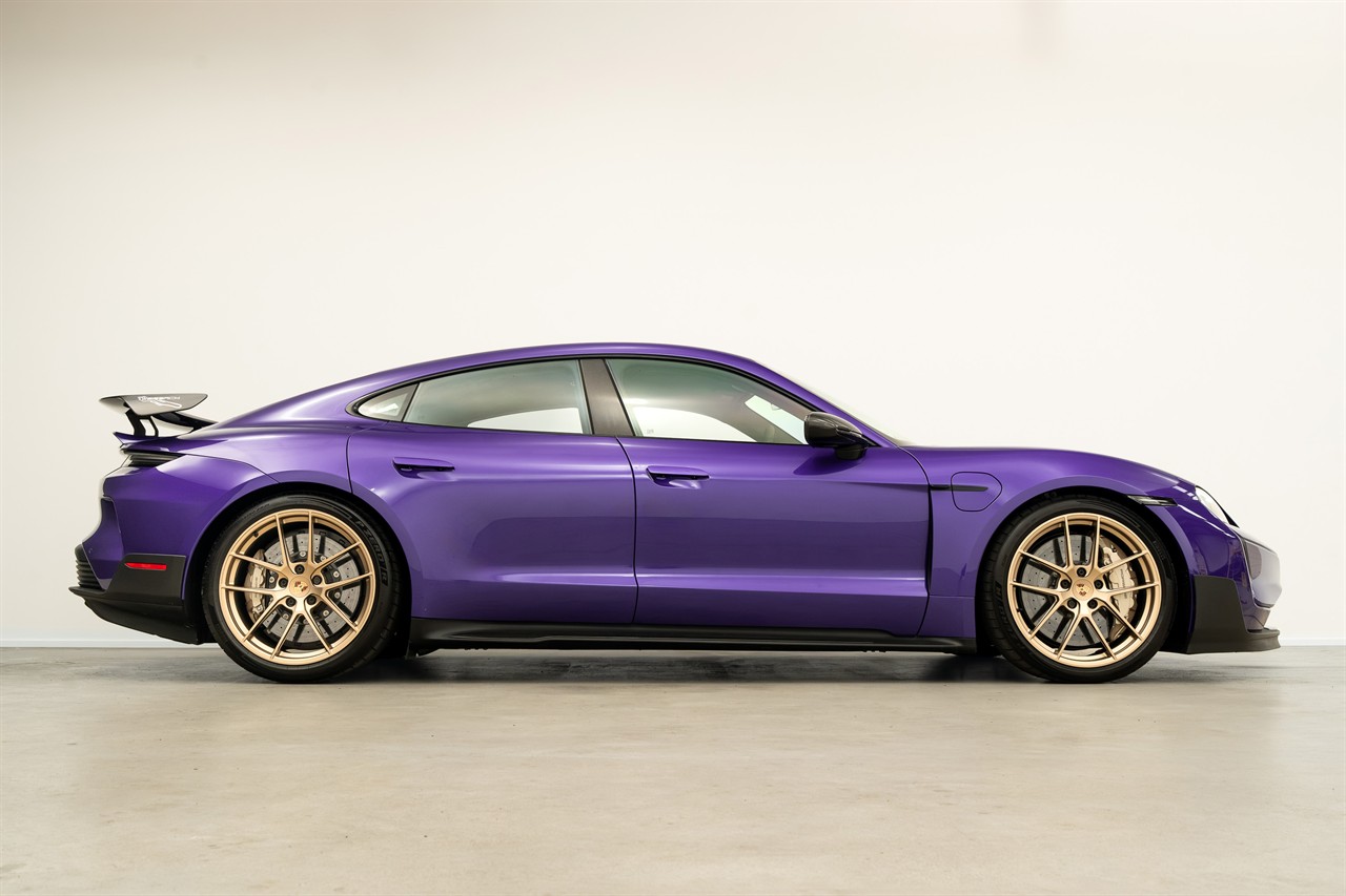 2025 Porsche Taycan