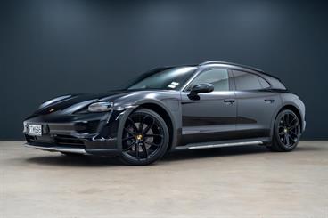 2022 Porsche Taycan - Thumbnail