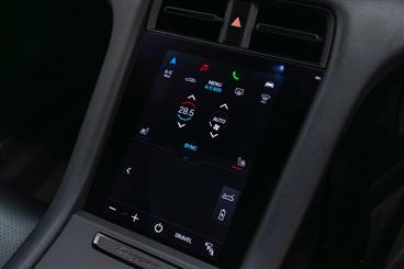 2022 Porsche Taycan - Thumbnail