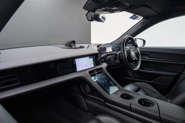 2022 Porsche Taycan - Thumbnail