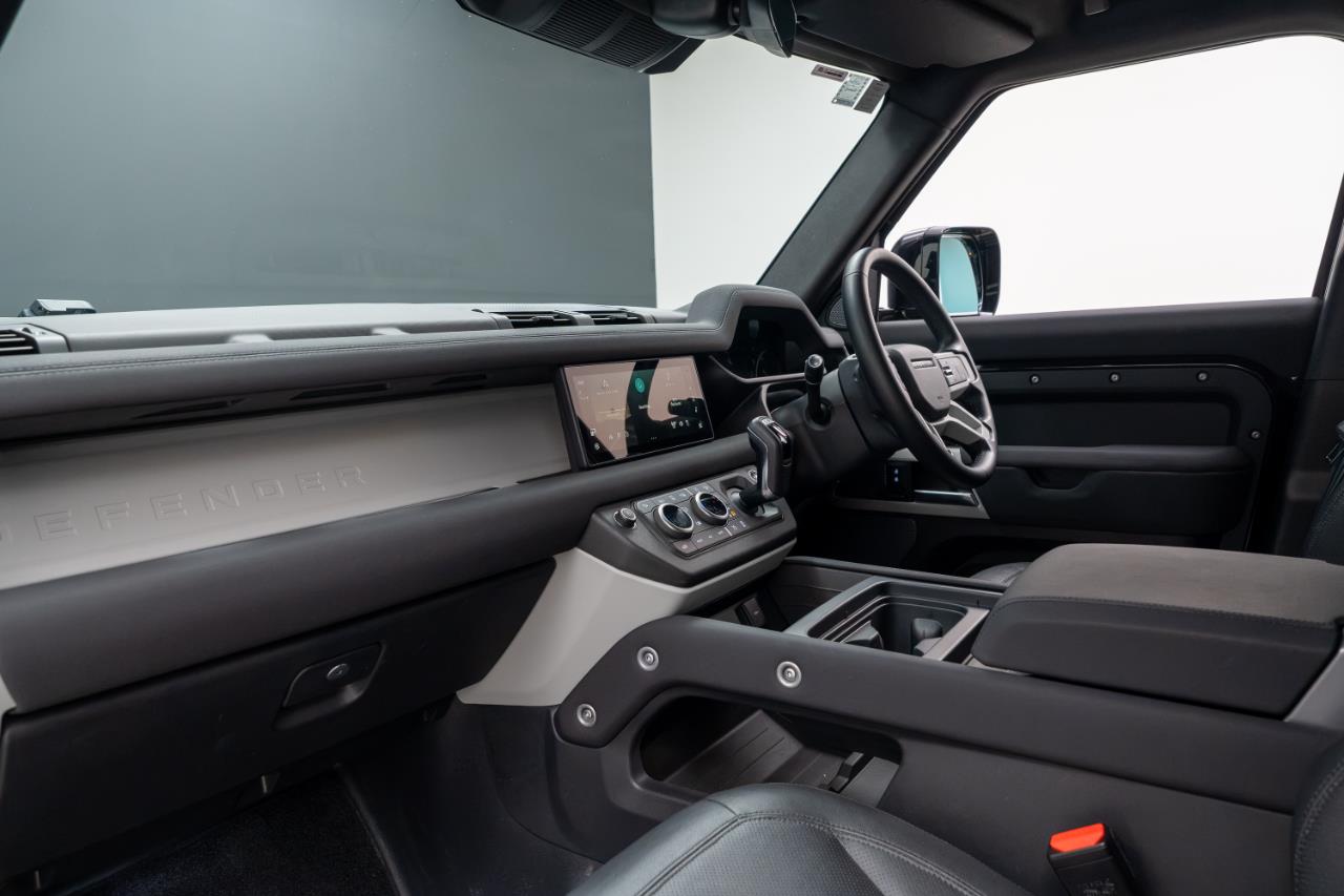 2023 Land Rover Defender