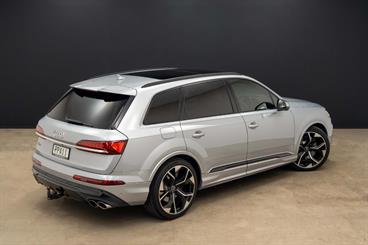 2020 Audi SQ7 - Thumbnail