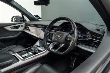 2020 Audi SQ7 - Thumbnail