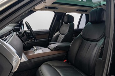 2024 Land Rover Range Rover - Thumbnail
