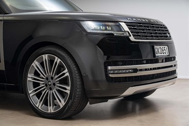 2024 Land Rover Range Rover - Thumbnail