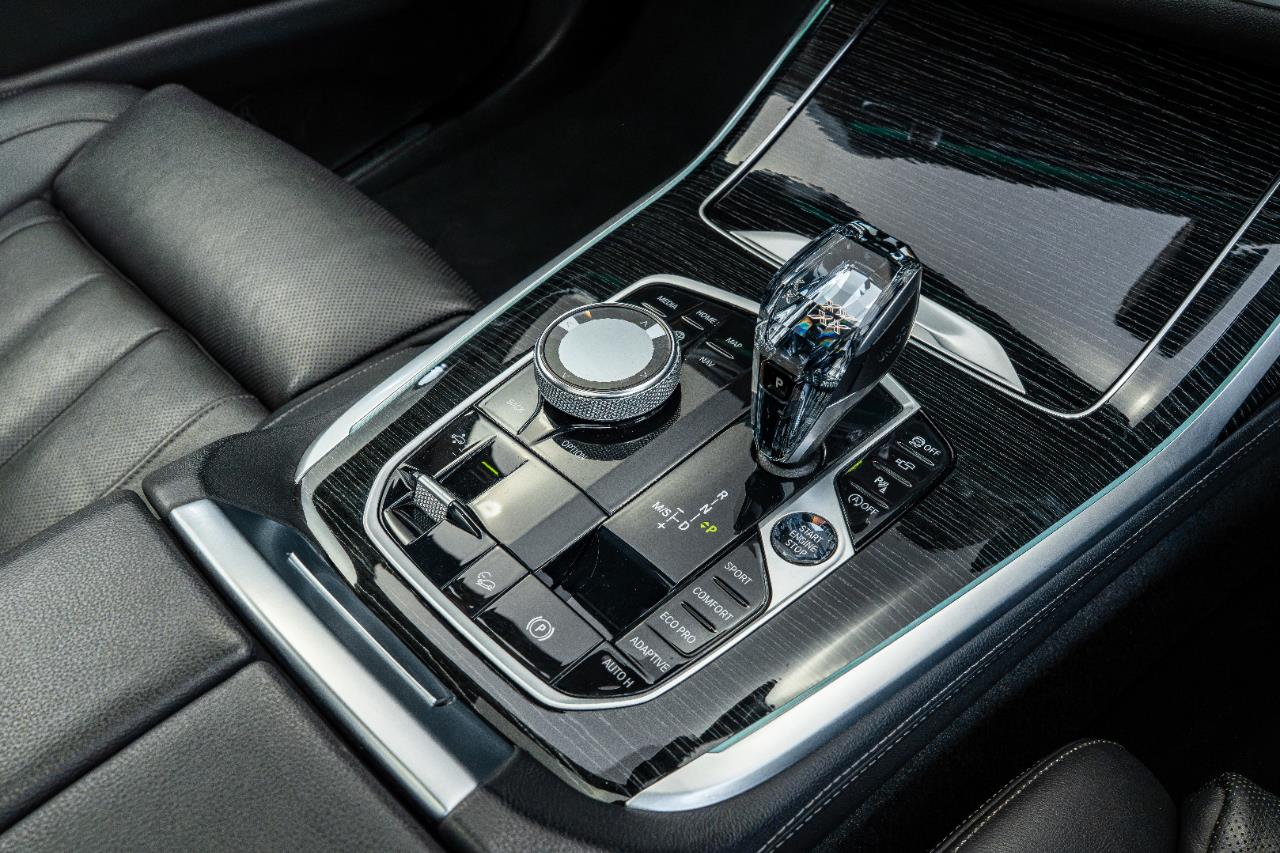 2020 BMW X7