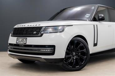 2023 Land Rover Range Rover - Thumbnail