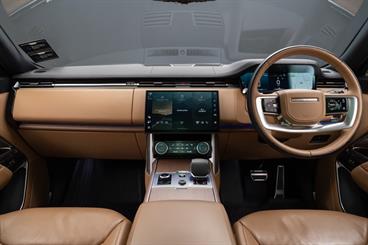 2023 Land Rover Range Rover - Thumbnail