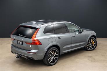 2020 Volvo XC60 - Thumbnail