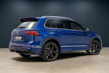 2022 Volkswagen Tiguan - Thumbnail