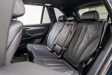 2017 BMW X5 - Thumbnail