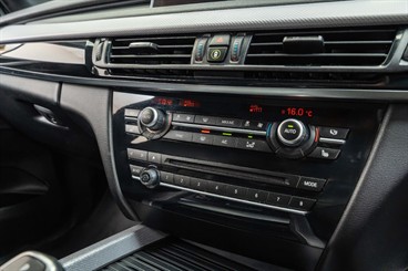 2017 BMW X5 - Thumbnail