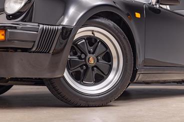 1989 Porsche 911 - Thumbnail