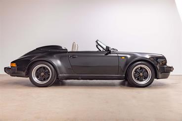 1989 Porsche 911 - Thumbnail