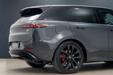 2023 Land Rover Range Rover Sport - Thumbnail