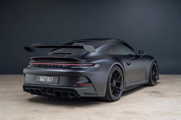 2024 Porsche 911 - Thumbnail