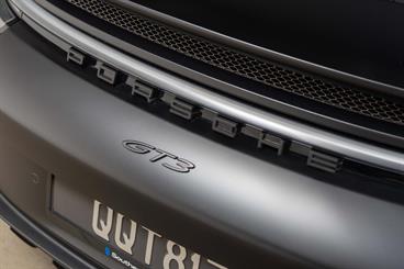 2024 Porsche 911 - Thumbnail