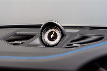 2024 Porsche 911 - Thumbnail
