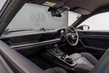 2024 Porsche 911 - Thumbnail