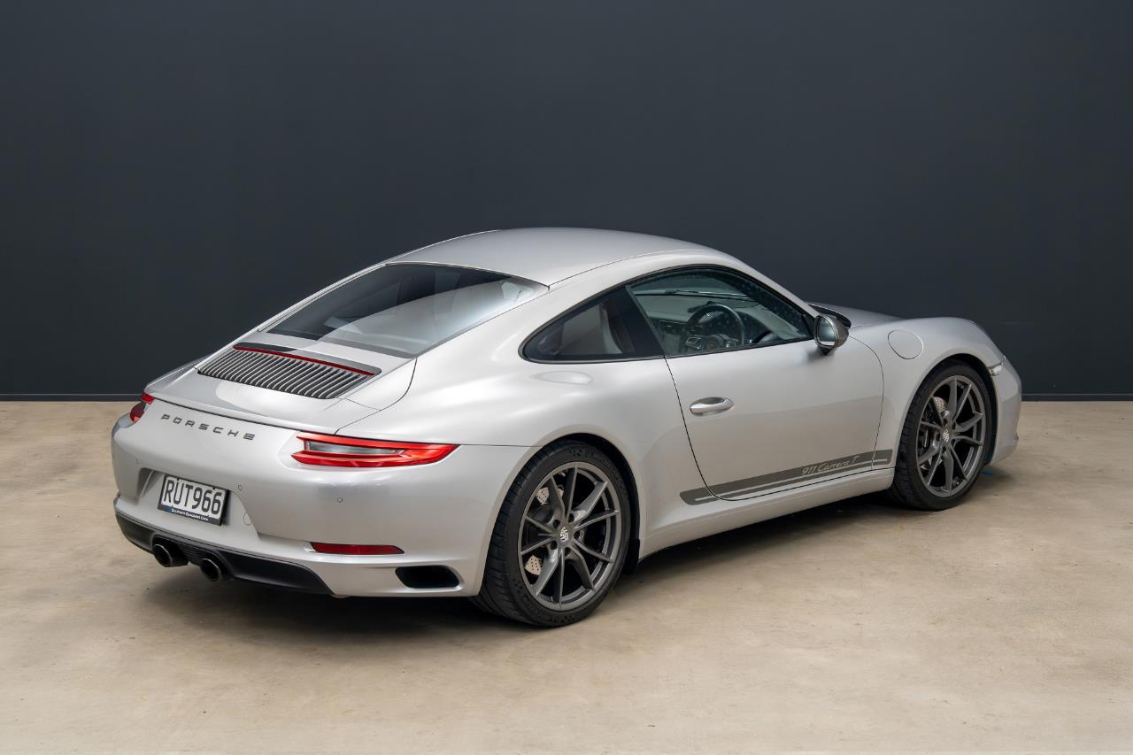 2018 Porsche 911