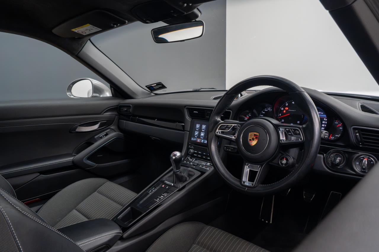 2018 Porsche 911
