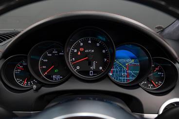 2015 Porsche Cayenne - Thumbnail