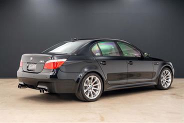 2007 BMW M5 - Thumbnail