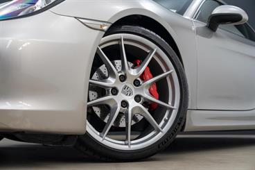 2013 Porsche Cayman - Thumbnail