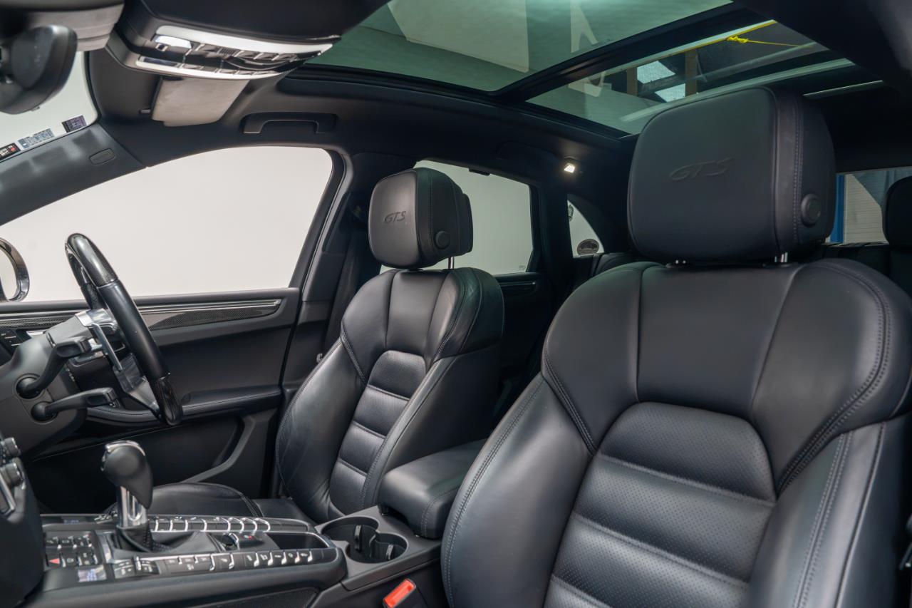 2016 Porsche Macan