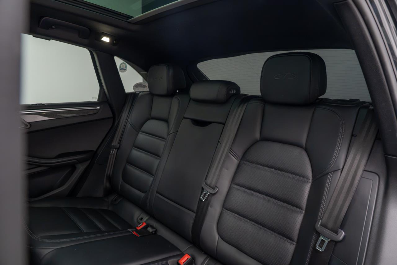 2016 Porsche Macan