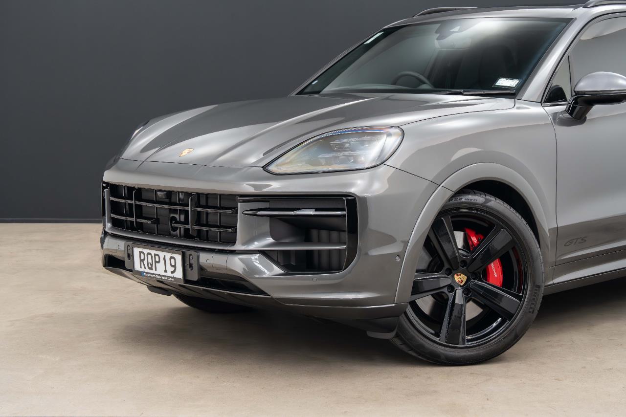2024 Porsche Cayenne