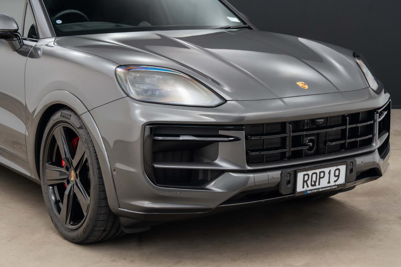 2024 Porsche Cayenne