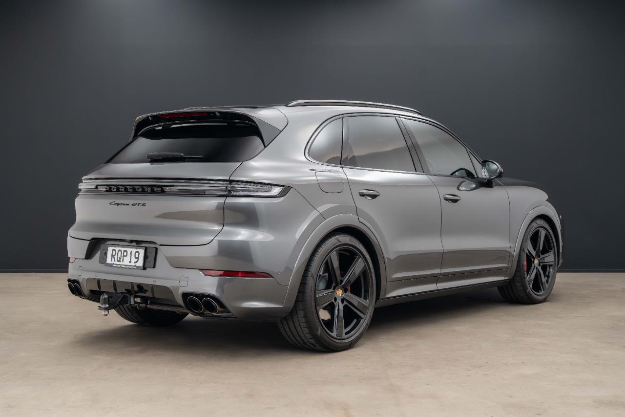 2024 Porsche Cayenne