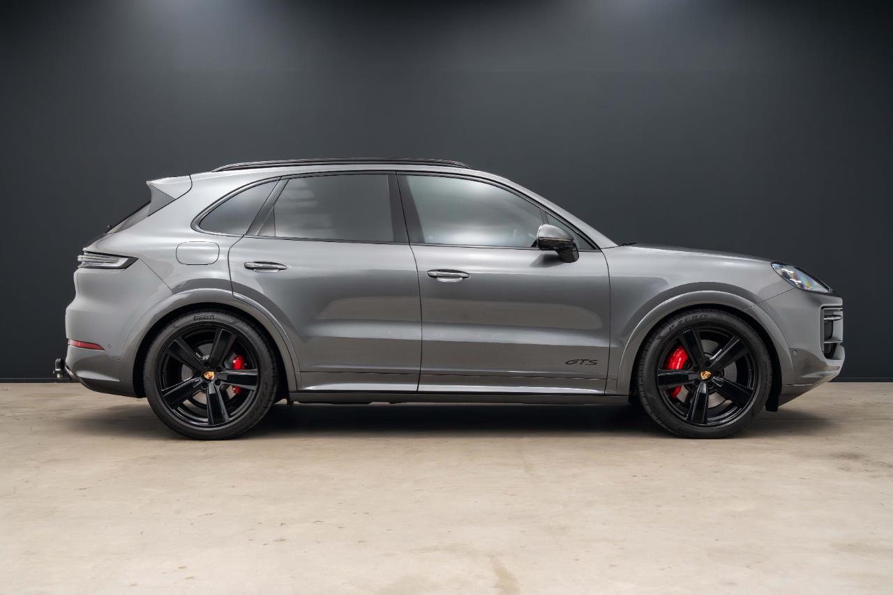 2024 Porsche Cayenne