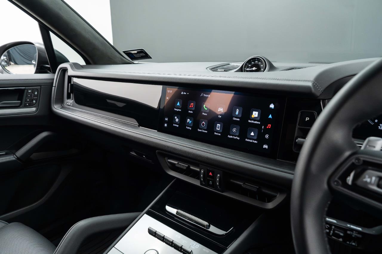 2024 Porsche Cayenne