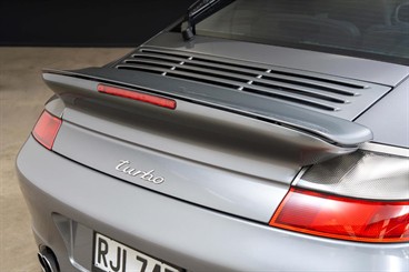 2001 Porsche 911 - Thumbnail
