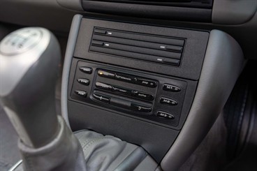 2001 Porsche 911 - Thumbnail