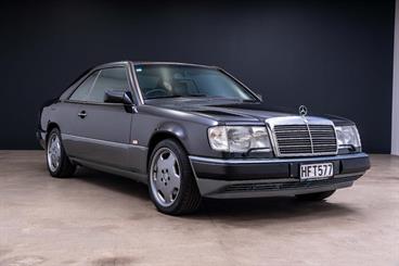 1993 Mercedes-Benz 320 - Thumbnail
