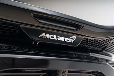2021 McLaren GT - Thumbnail