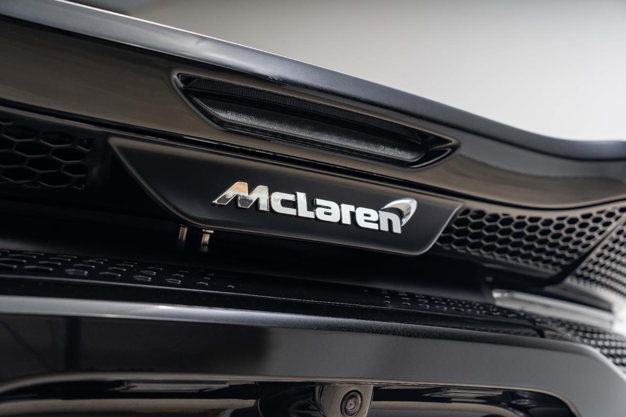 2021 McLaren GT