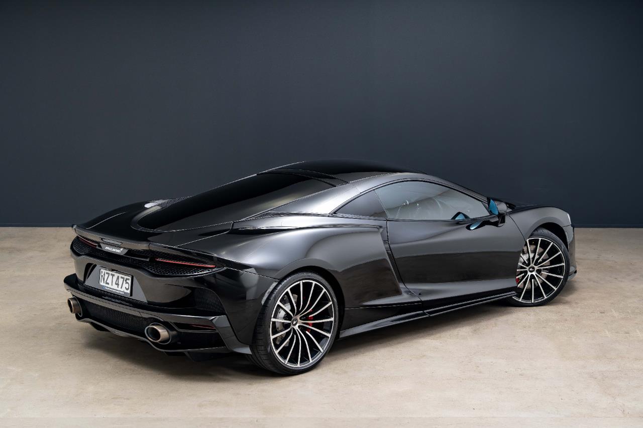 2021 McLaren GT