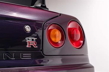 2001 Nissan Skyline - Thumbnail
