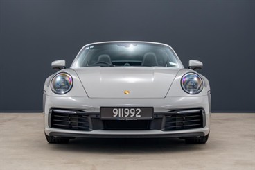 2021 Porsche 911 - Thumbnail